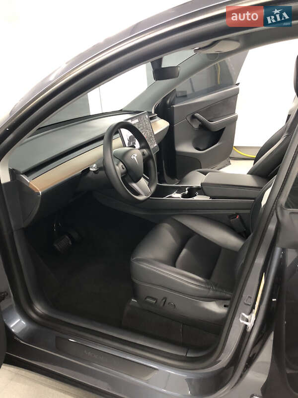 Внедорожник / Кроссовер Tesla Model Y 2020 в Ивано-Франковске