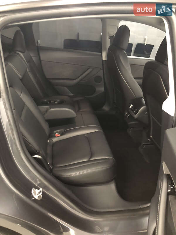 Внедорожник / Кроссовер Tesla Model Y 2020 в Ивано-Франковске