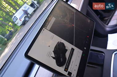 Внедорожник / Кроссовер Tesla Model Y 2024 в 