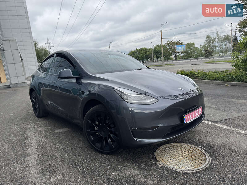 Позашляховик / Кросовер Tesla Model Y 2023 в 
