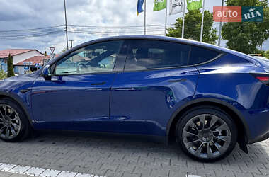 Позашляховик / Кросовер Tesla Model Y 2021 в 
