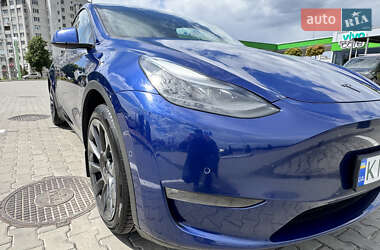 Позашляховик / Кросовер Tesla Model Y 2021 в 
