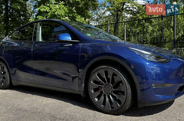 Внедорожник / Кроссовер Tesla Model Y 2022 в 