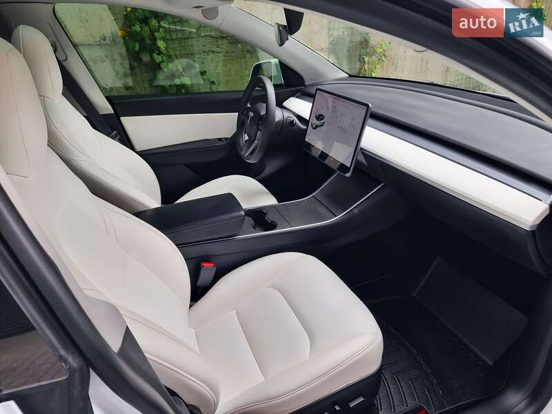 Позашляховик / Кросовер Tesla Model Y 2021 в Хмельницькому