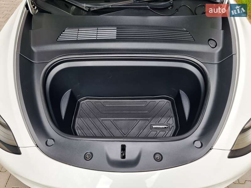 Позашляховик / Кросовер Tesla Model Y 2021 в Хмельницькому