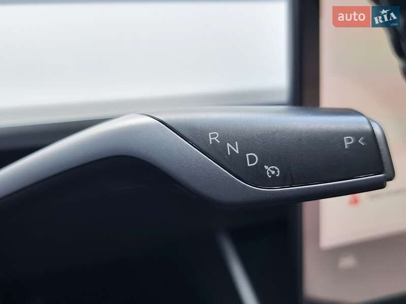 Позашляховик / Кросовер Tesla Model Y 2021 в Хмельницькому