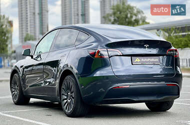 Позашляховик / Кросовер Tesla Model Y 2024 в 