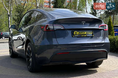 Позашляховик / Кросовер Tesla Model Y 2023 в 