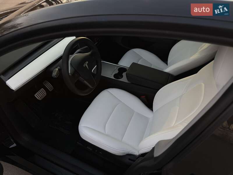 Позашляховик / Кросовер Tesla Model Y 2022 в Дніпрі