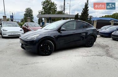 Внедорожник / Кроссовер Tesla Model Y 2024 в 