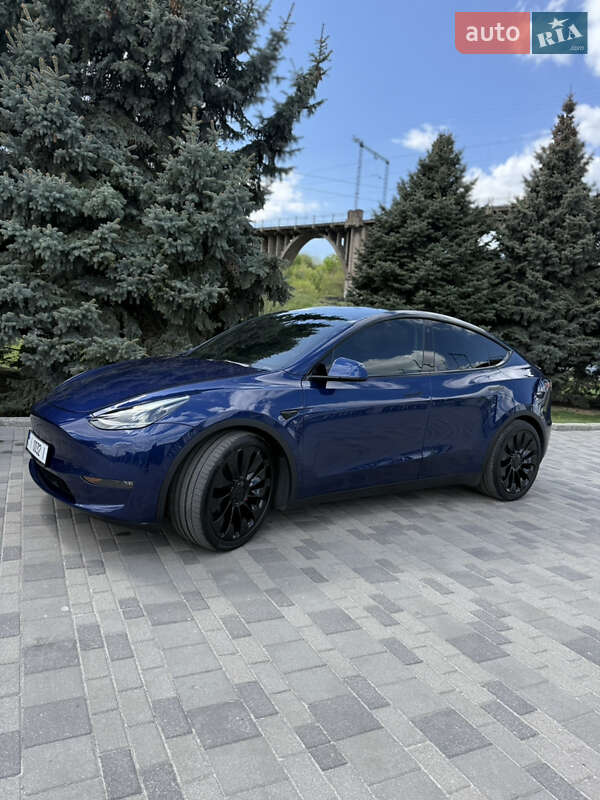 Позашляховик / Кросовер Tesla Model Y 2022 в Дніпрі