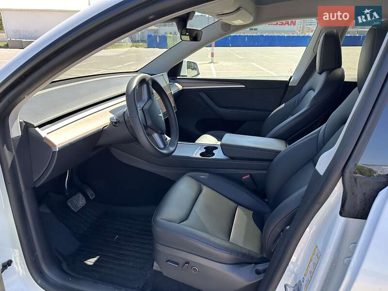 Внедорожник / Кроссовер Tesla Model Y 2022 в Киеве