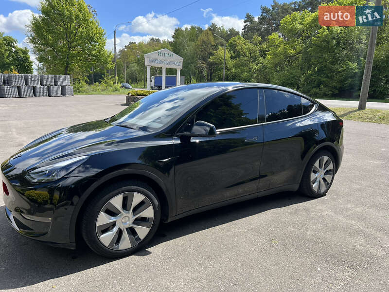 Внедорожник / Кроссовер Tesla Model Y 2024 в Цумани