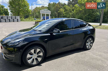 Внедорожник / Кроссовер Tesla Model Y 2024 в 