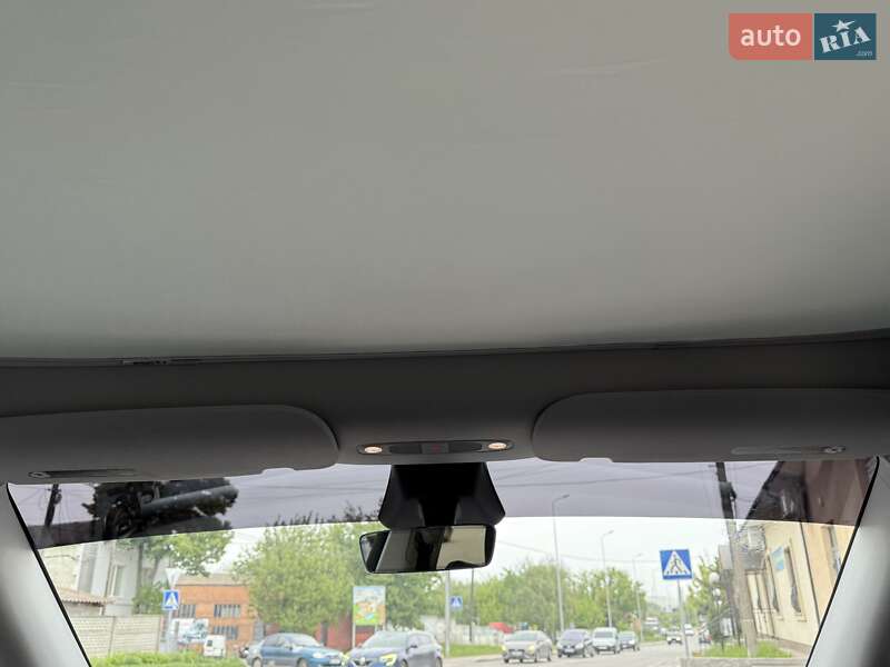 Внедорожник / Кроссовер Tesla Model Y 2023 в Киеве