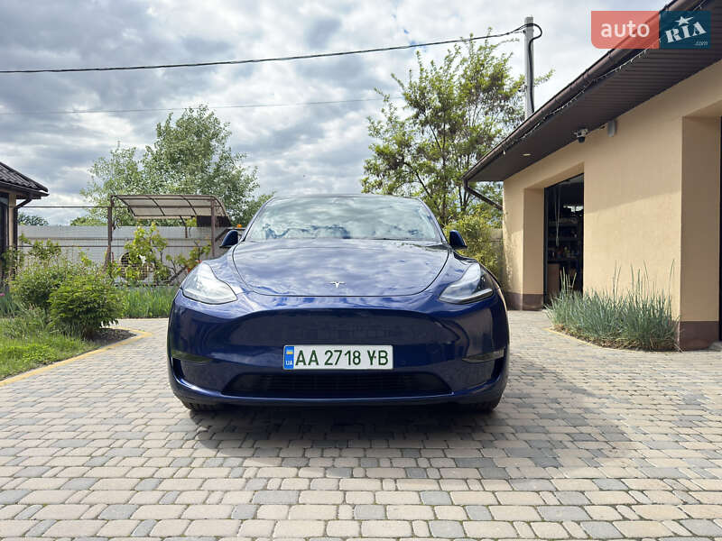 Внедорожник / Кроссовер Tesla Model Y 2021 в Киеве