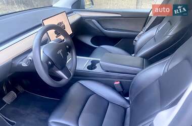 Позашляховик / Кросовер Tesla Model Y 2023 в 