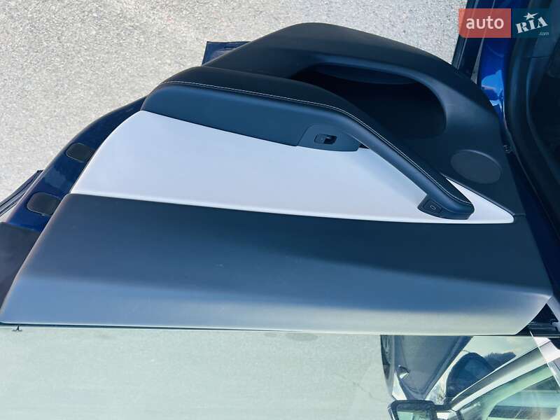 Позашляховик / Кросовер Tesla Model Y 2021 в Умані