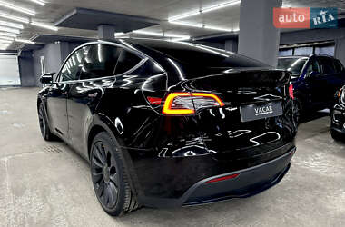 Внедорожник / Кроссовер Tesla Model Y 2021 в 