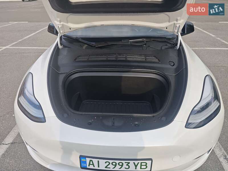 Внедорожник / Кроссовер Tesla Model Y 2022 в Киеве