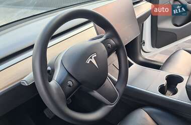 Внедорожник / Кроссовер Tesla Model Y 2020 в 
