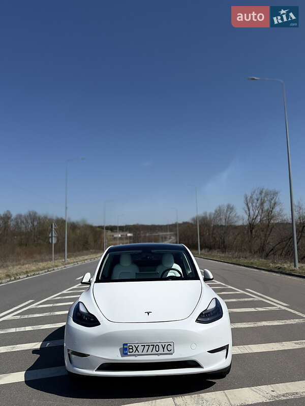 Позашляховик / Кросовер Tesla Model Y 2022 в Хмельницькому
