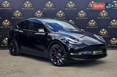 Позашляховик / Кросовер Tesla Model Y 2021 в Києві