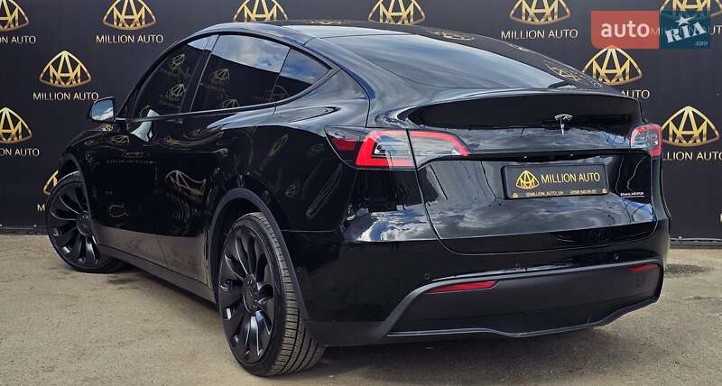 Позашляховик / Кросовер Tesla Model Y 2021 в Києві
