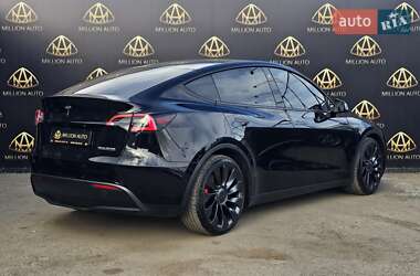 Внедорожник / Кроссовер Tesla Model Y 2021 в 