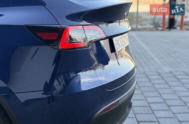 Внедорожник / Кроссовер Tesla Model Y 2021 в 