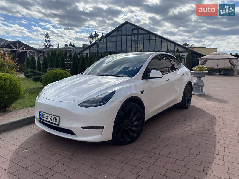 Tesla Model Y 2021