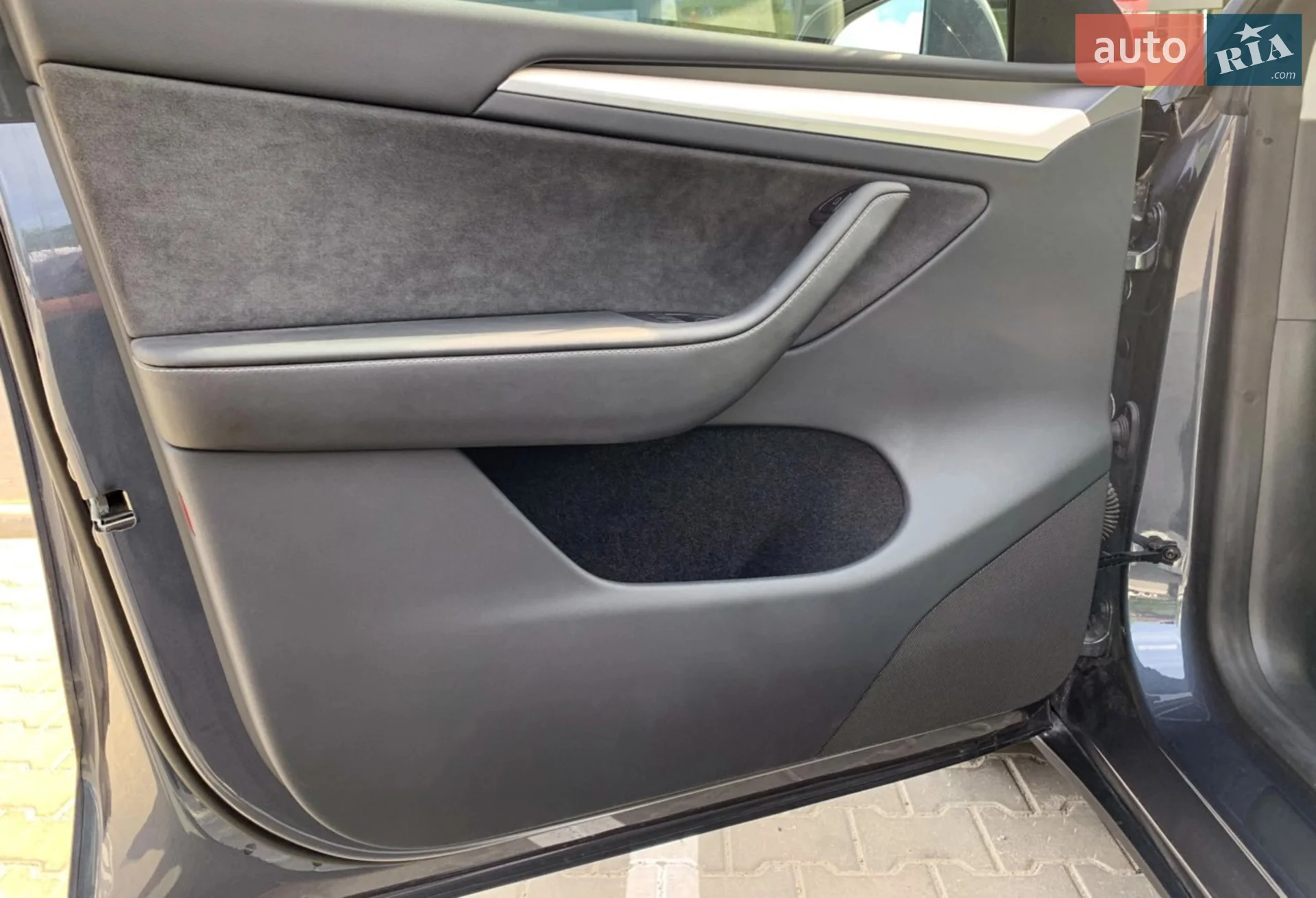 2023 Tesla Model Y - мініатюра 8
