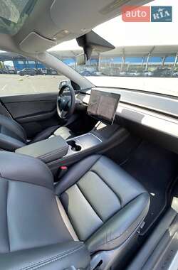 Внедорожник / Кроссовер Tesla Model Y 2022 в 
