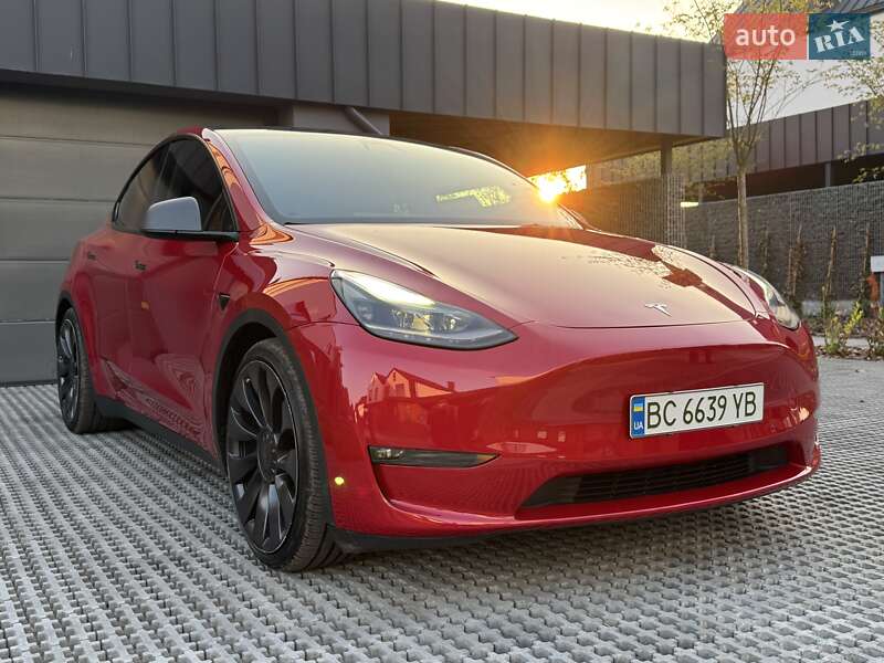 Внедорожник / Кроссовер Tesla Model Y 2021 в 