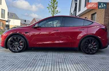 Внедорожник / Кроссовер Tesla Model Y 2021 в 