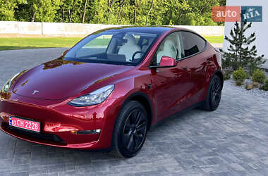 Внедорожник / Кроссовер Tesla Model Y 2024 в 