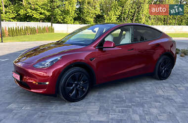Внедорожник / Кроссовер Tesla Model Y 2024 в 