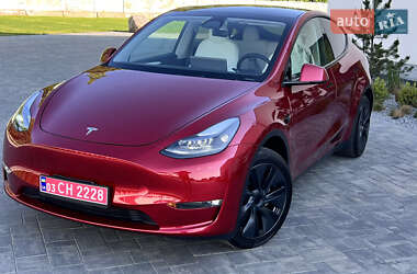 Внедорожник / Кроссовер Tesla Model Y 2024 в 