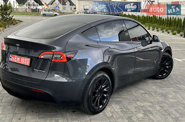 Позашляховик / Кросовер Tesla Model Y 2021 в 