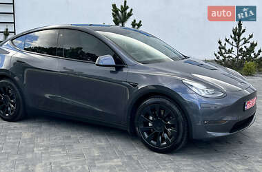 Позашляховик / Кросовер Tesla Model Y 2021 в 