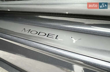 Позашляховик / Кросовер Tesla Model Y 2021 в 