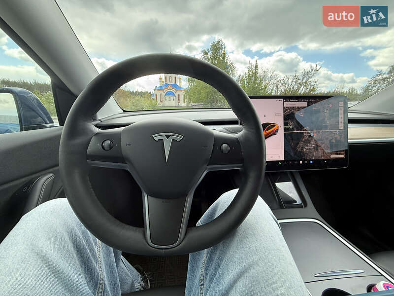 Позашляховик / Кросовер Tesla Model Y 2021 в Білогородці