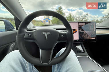 Внедорожник / Кроссовер Tesla Model Y 2021 в 