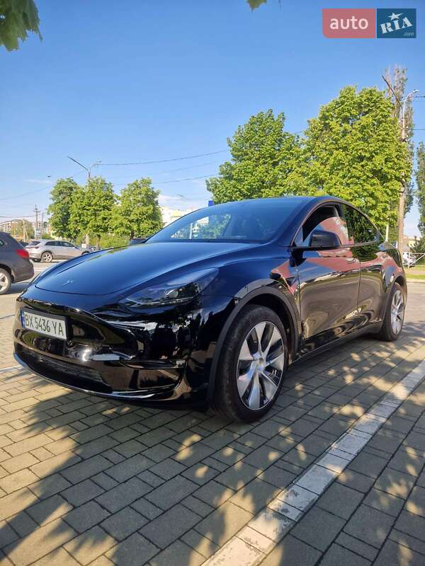 Позашляховик / Кросовер Tesla Model Y 2023 в Хмельницькому