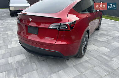 Внедорожник / Кроссовер Tesla Model Y 2024 в 