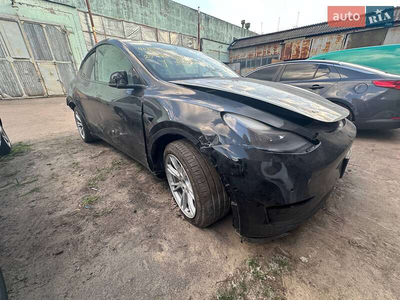 Внедорожник / Кроссовер Tesla Model Y 2023 в Киеве фото 19 Внедорожник / Кроссовер Tesla Model Y 2023 в Киеве