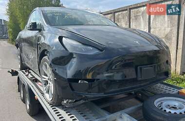 Внедорожник / Кроссовер Tesla Model Y 2023 в 