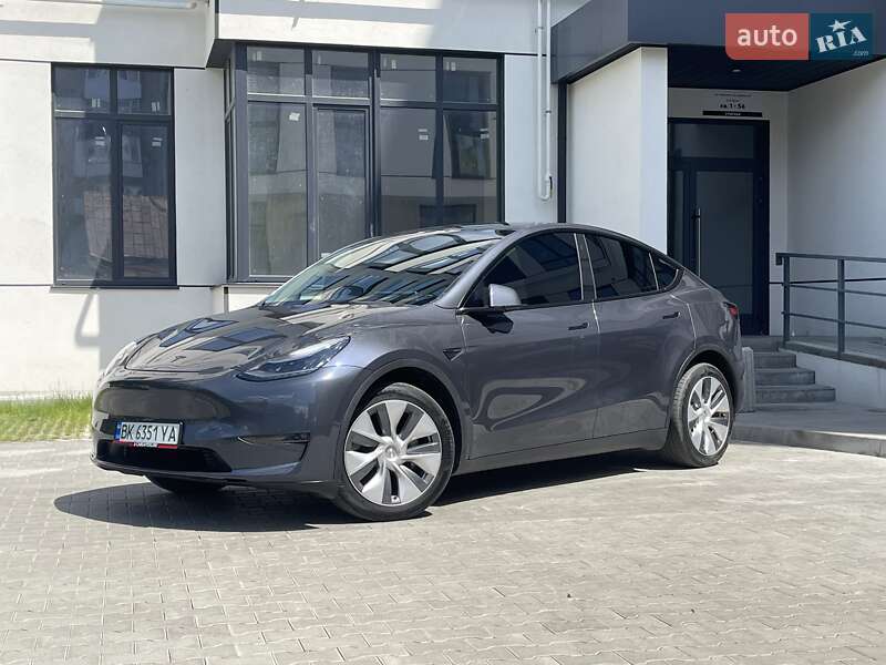 Позашляховик / Кросовер Tesla Model Y 2022 в Рівному