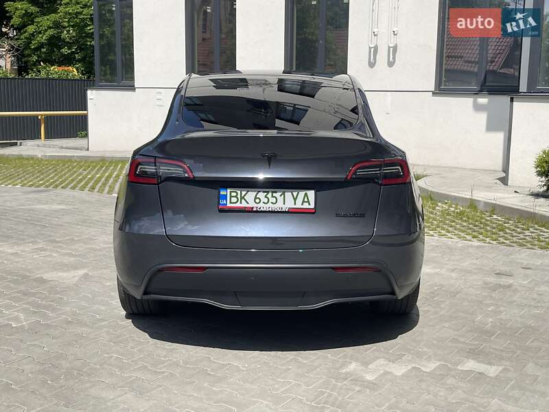 Позашляховик / Кросовер Tesla Model Y 2022 в Рівному