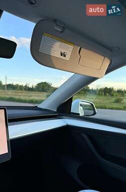 Внедорожник / Кроссовер Tesla Model Y 2022 в 